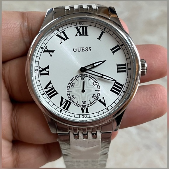Guess Mens Gents Cambridge Silver Color Watch Model W1078G1